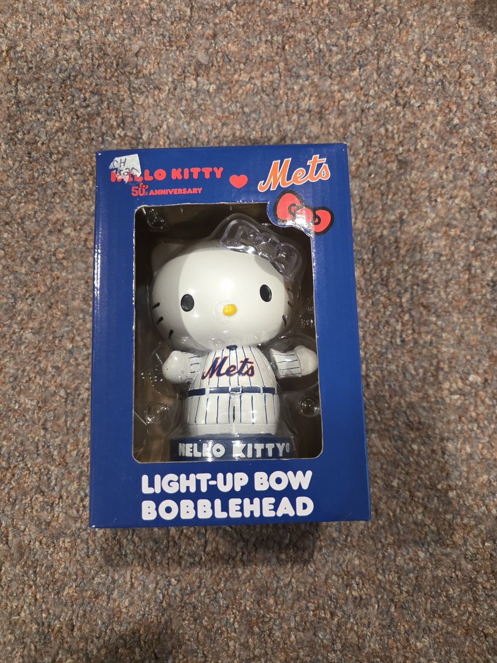 Hello Kitty Mets Light-Up Bow Bobblehead - White/Blue